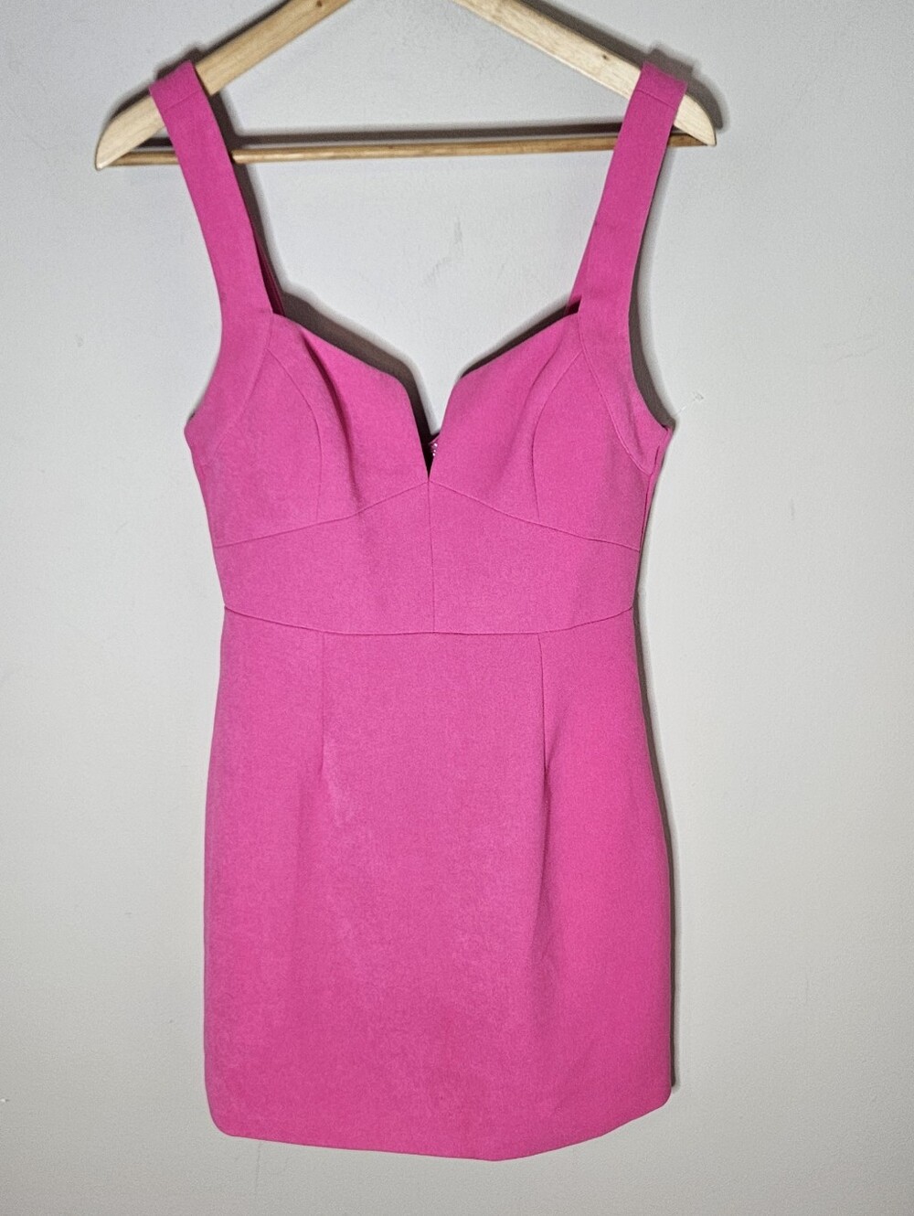 Elliatt Pink Mini Dress Fitted Sweetheart Neckline Tank Straps S Small
